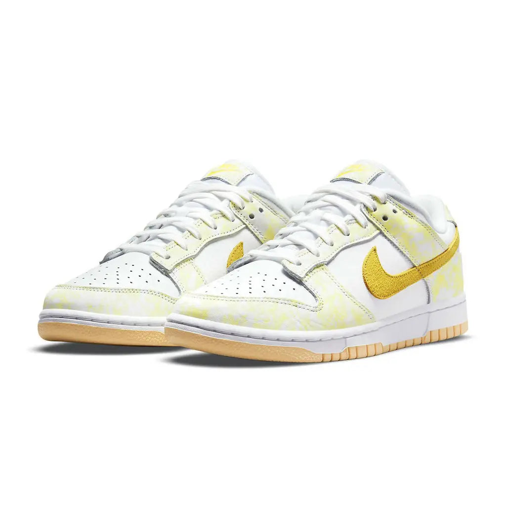 Dunk Low 'Yellow Strike'