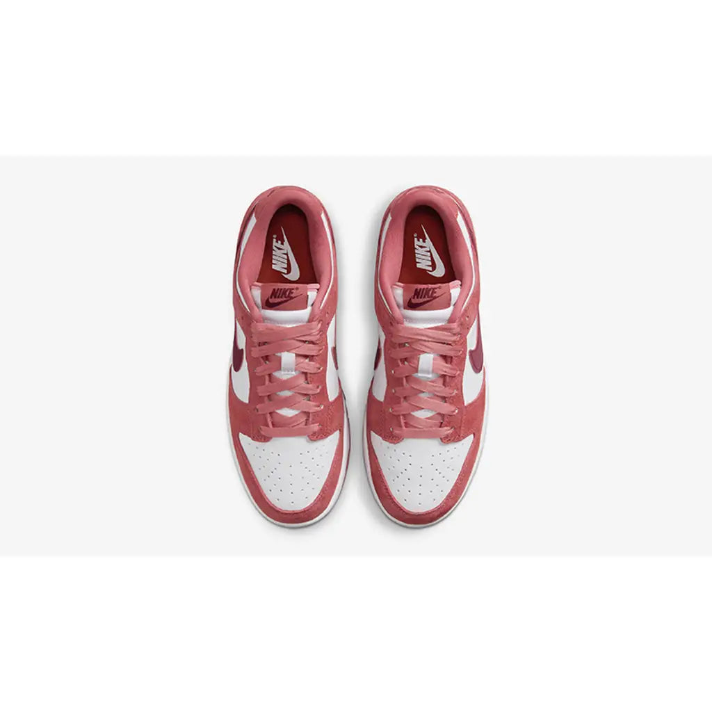 Dunk Low 'Valentine's Day' (2024)