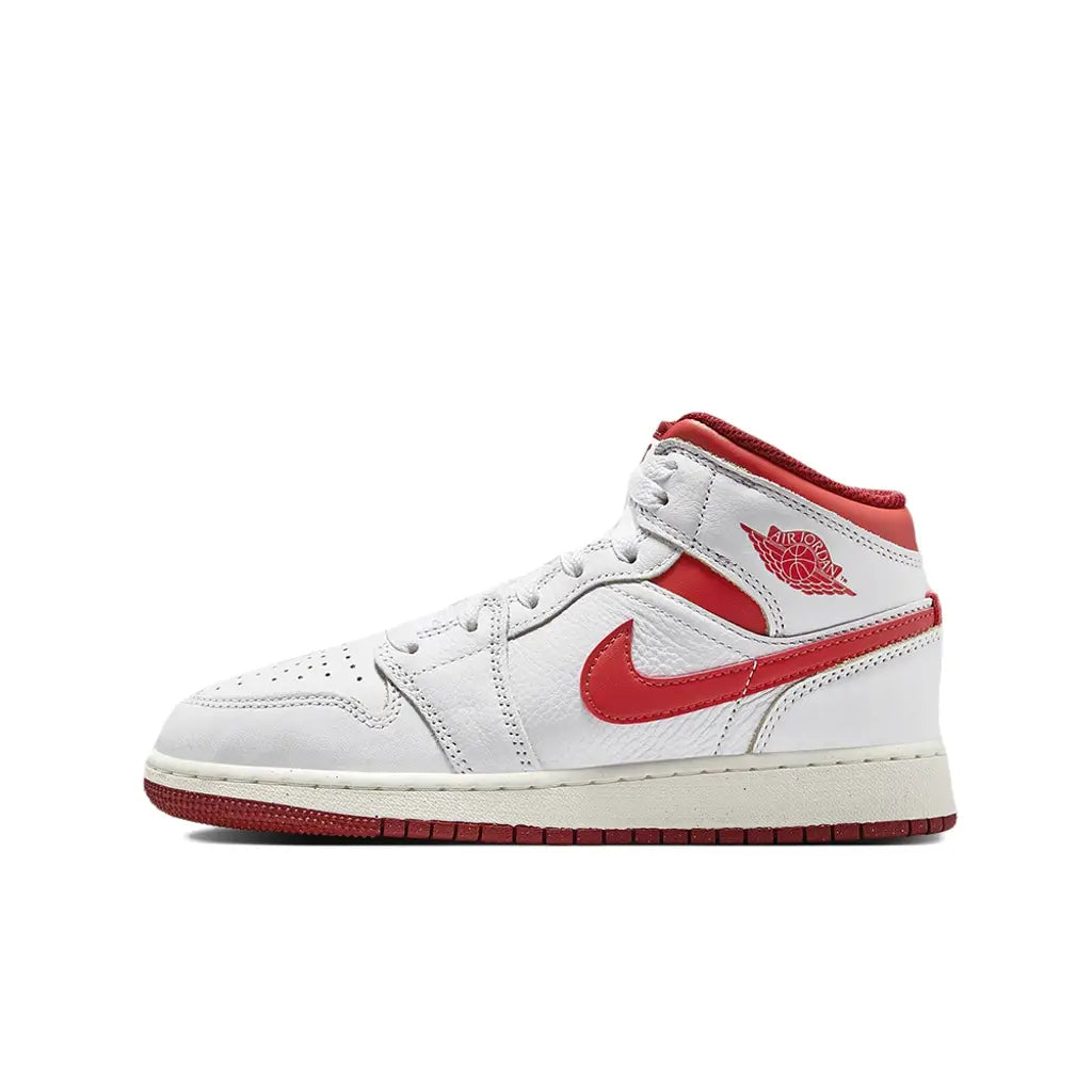 Jordan 1 Mid GS 'Dune Red'